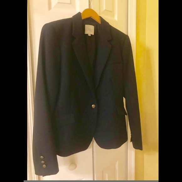 Dalia Jackets & Blazers - Dalia Navy Stretch Blazer. XL.